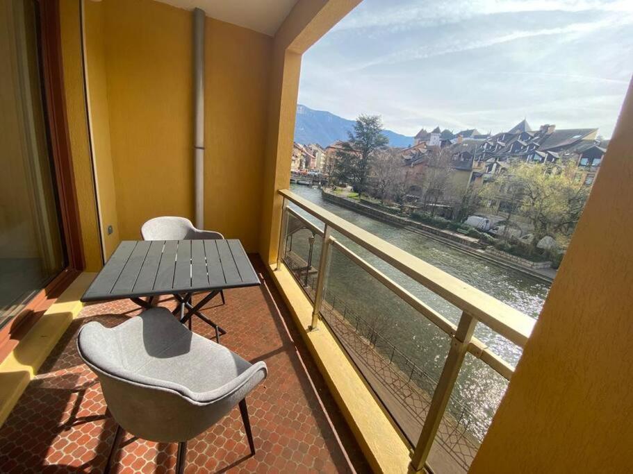אנסי Quai Des Cordeliers, Balcon Et Vieille Ville מראה חיצוני תמונה